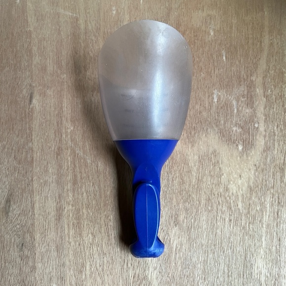 Progressive Bellmeasure Dog Food Scoop with Bag Clip Handle - Picture 2 of 2